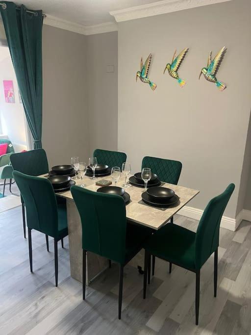 Affordable 3 Bedroom House, Sleeps 7, Ng8 Wollaton Nottingham